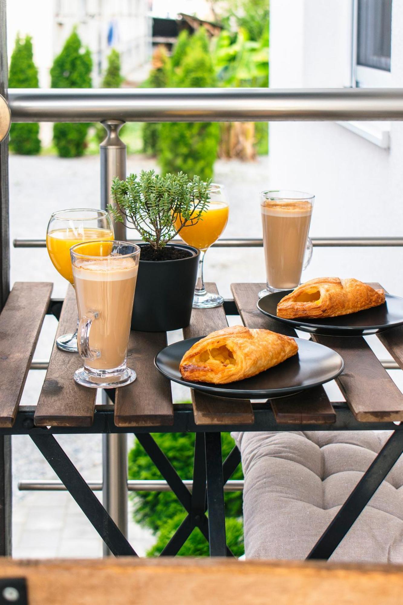 Goodlife Studio Apartment Pozega Ngoại thất bức ảnh