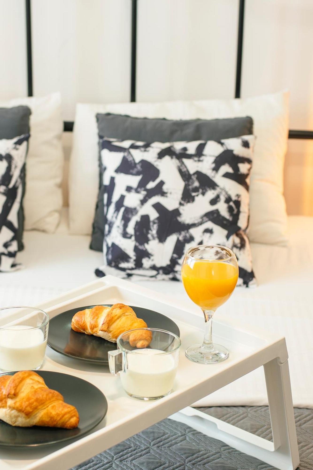 Goodlife Studio Apartment Pozega Ngoại thất bức ảnh